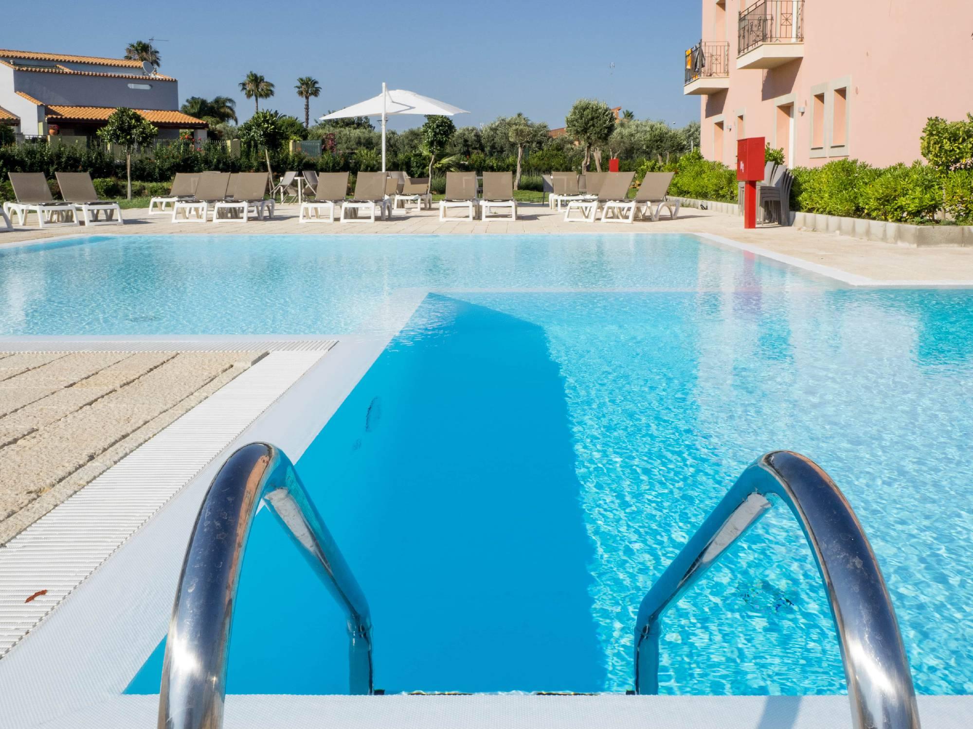 Hotel Danieli بوزالو المظهر الخارجي الصورة