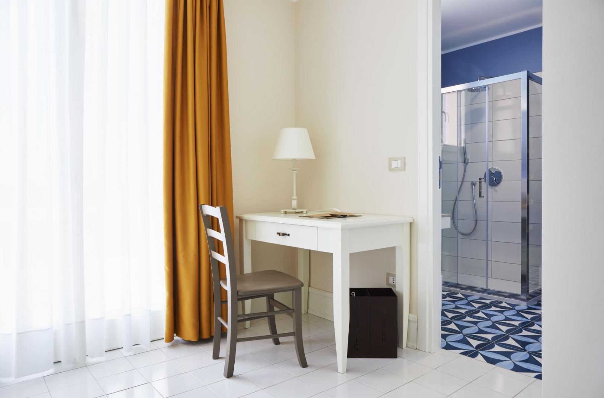 Hotel Danieli بوزالو الغرفة الصورة