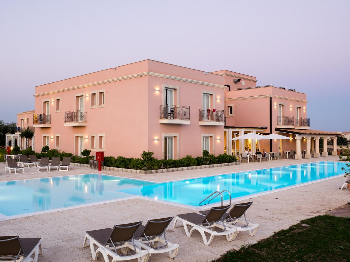 Hotel Danieli بوزالو المظهر الخارجي الصورة